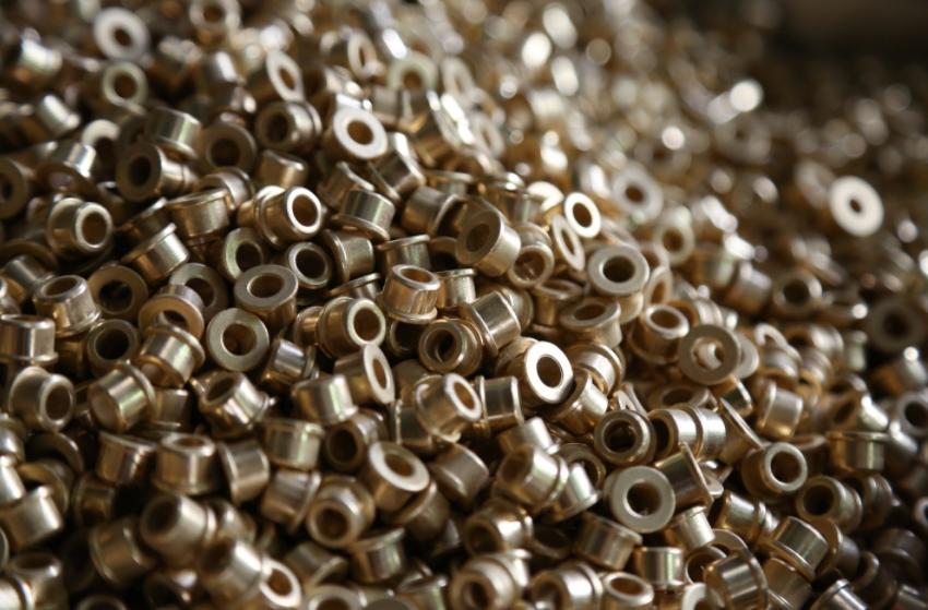 粉末冶金壓制成形的注意事項(xiàng)